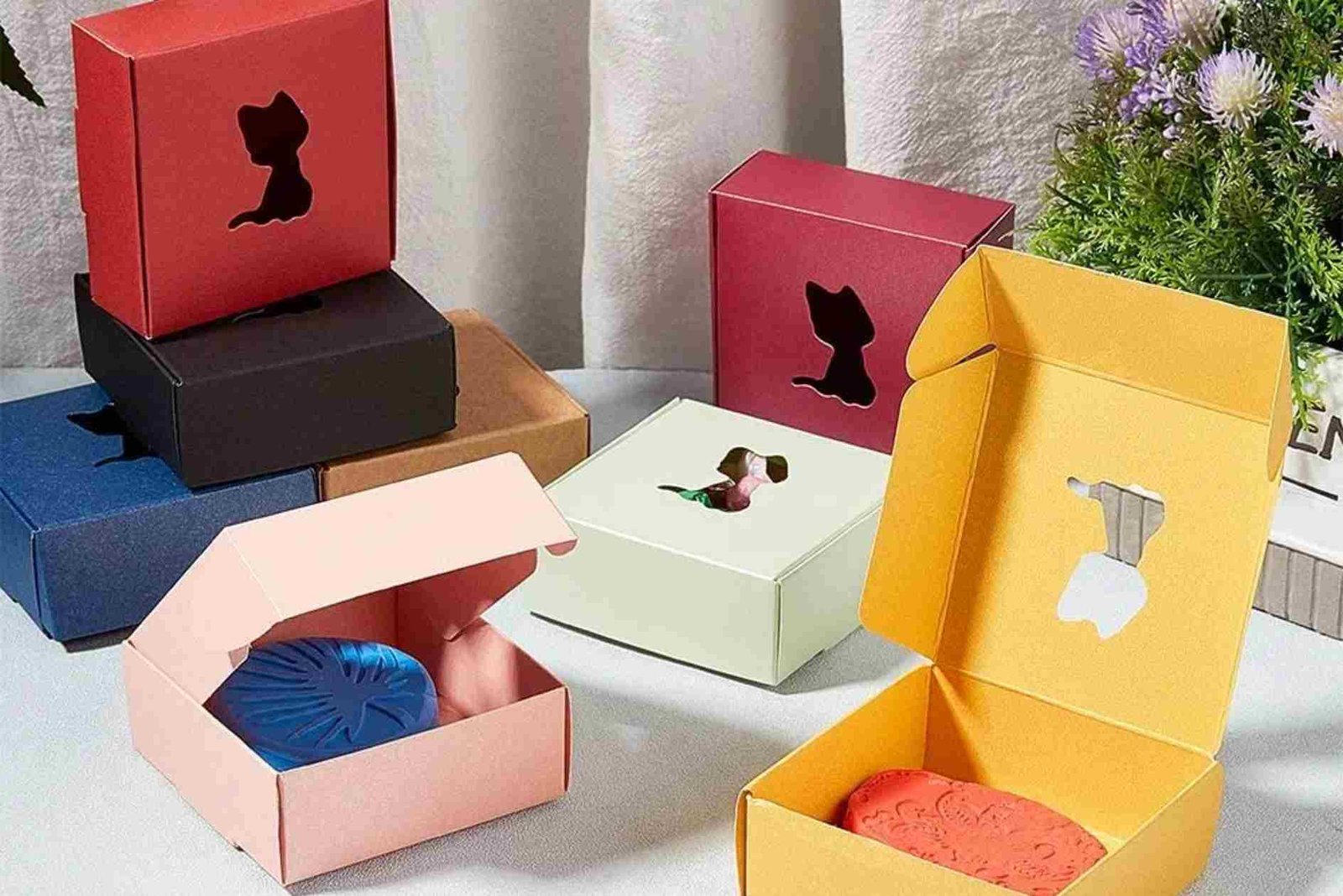 Smart Tips for Choosing Custom Boxes UK